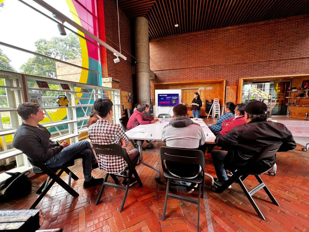 Imagen noticia ¿Qué son las Aulas de Innovación en Bogotá? 