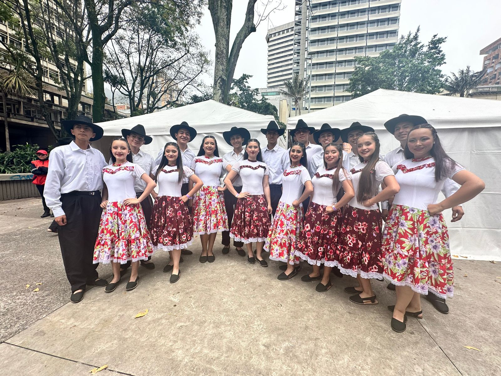 Imagen noticia ¡Los artistas bogotanos también bailan joropo!