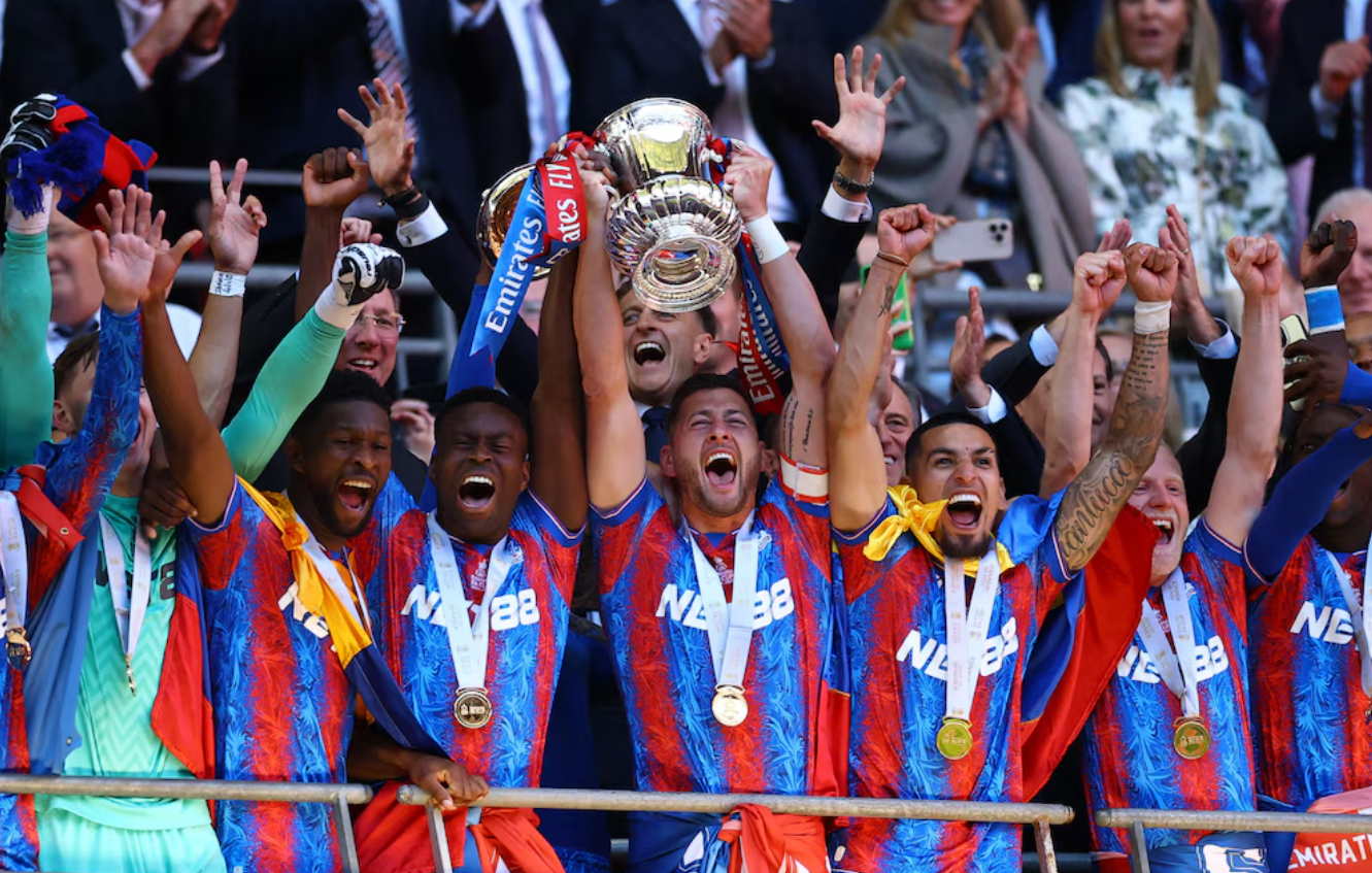 Imagen noticia Daniel Muñoz y Jefferson Lerma campeones de la FA Cup