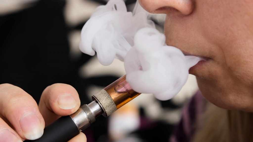 Imagen noticia Vapeo: Más que una moda, una bomba de tiempo para los jóvenes