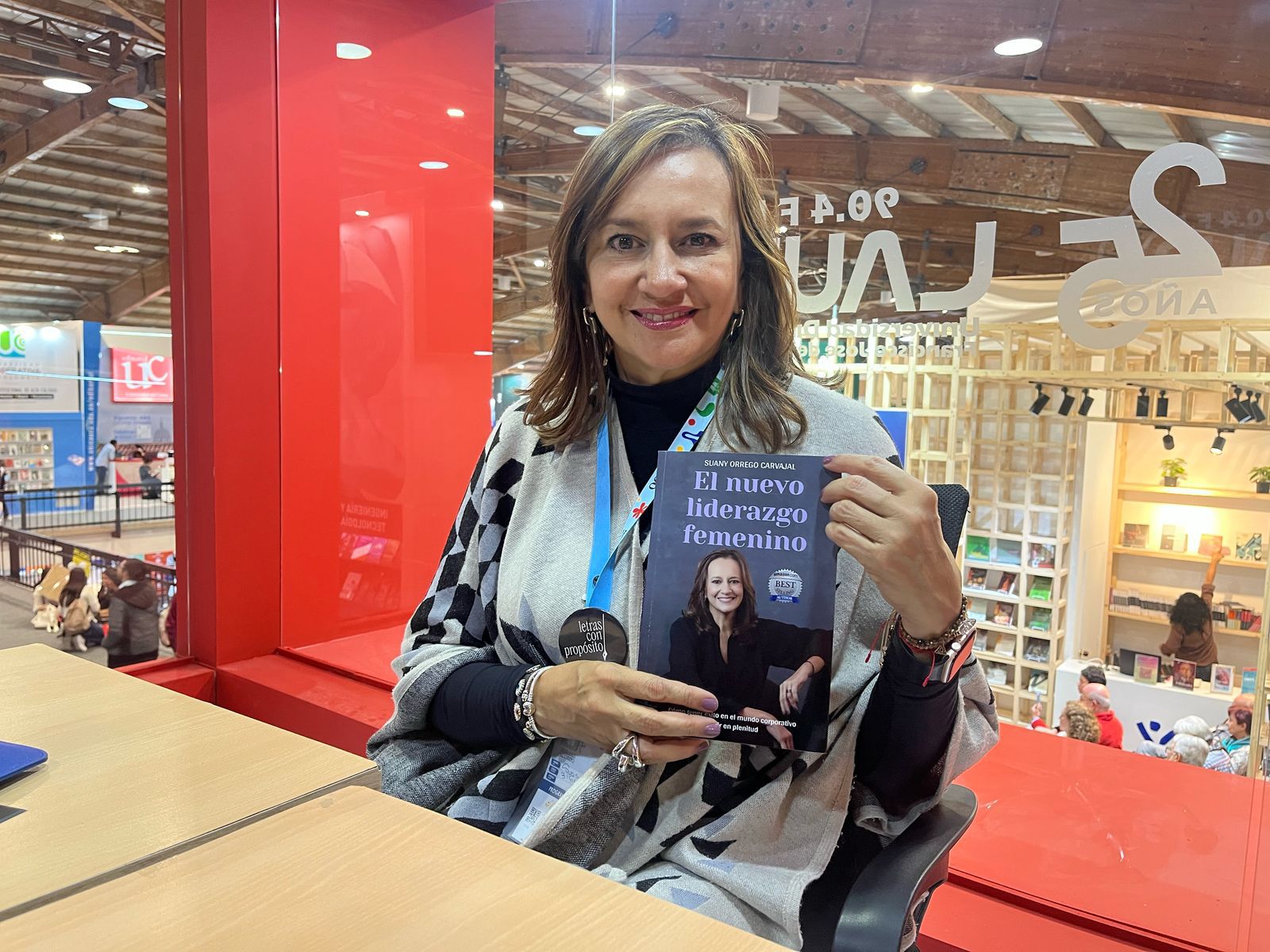 Imagen noticia Suany Orrego Carvajal, cuenta la historia de su más reciente libro