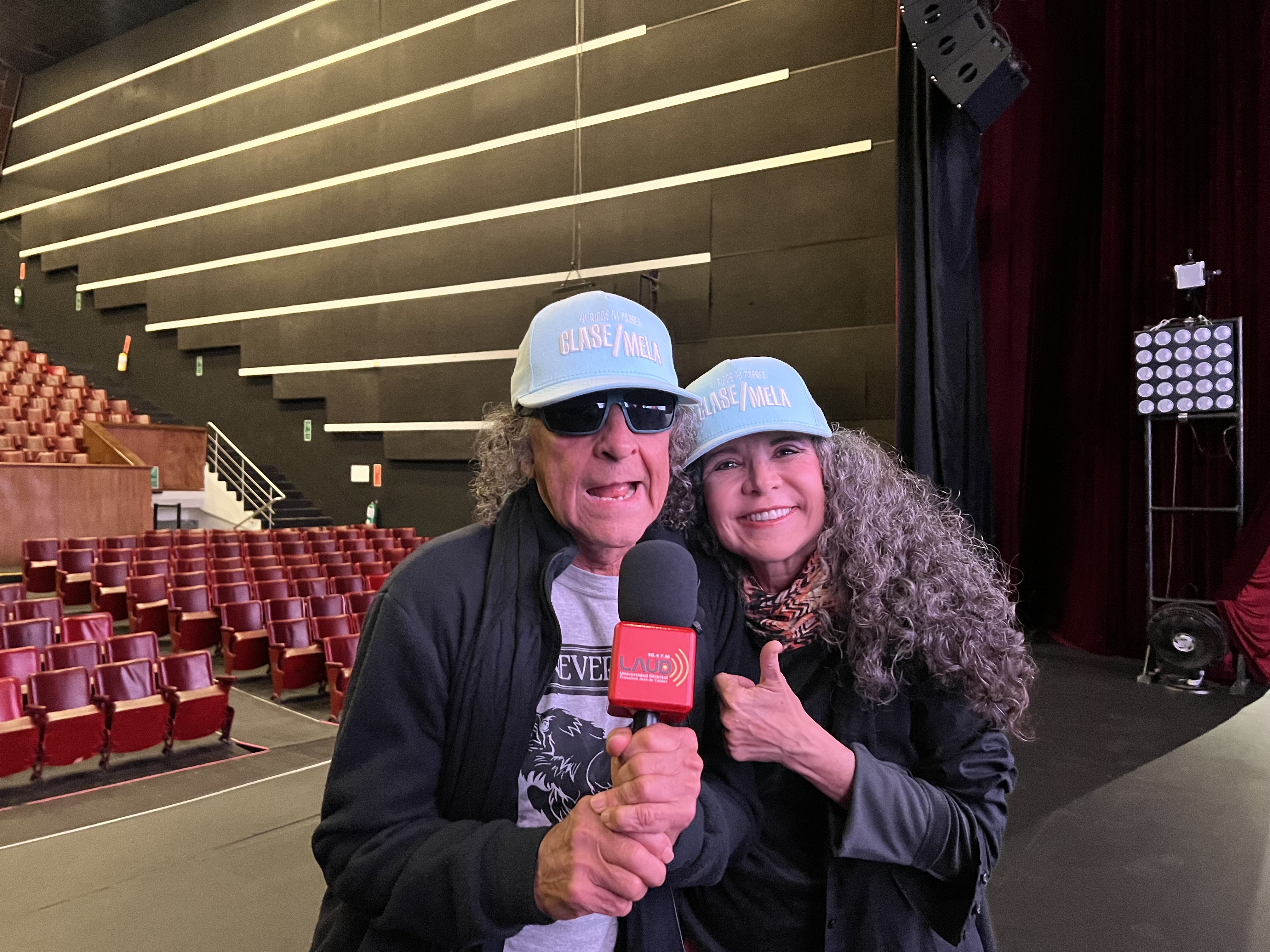 Imagen noticia ¿Conoce la Clase Mela? El Águila Descalza celebra 40 años de carrera en Bogotá