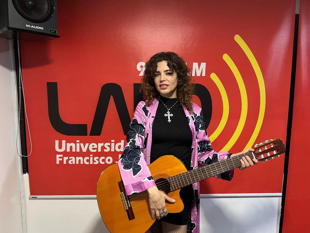 Imagen noticia Sol Escobar: la mujer unicornio que transforma el dolor en música