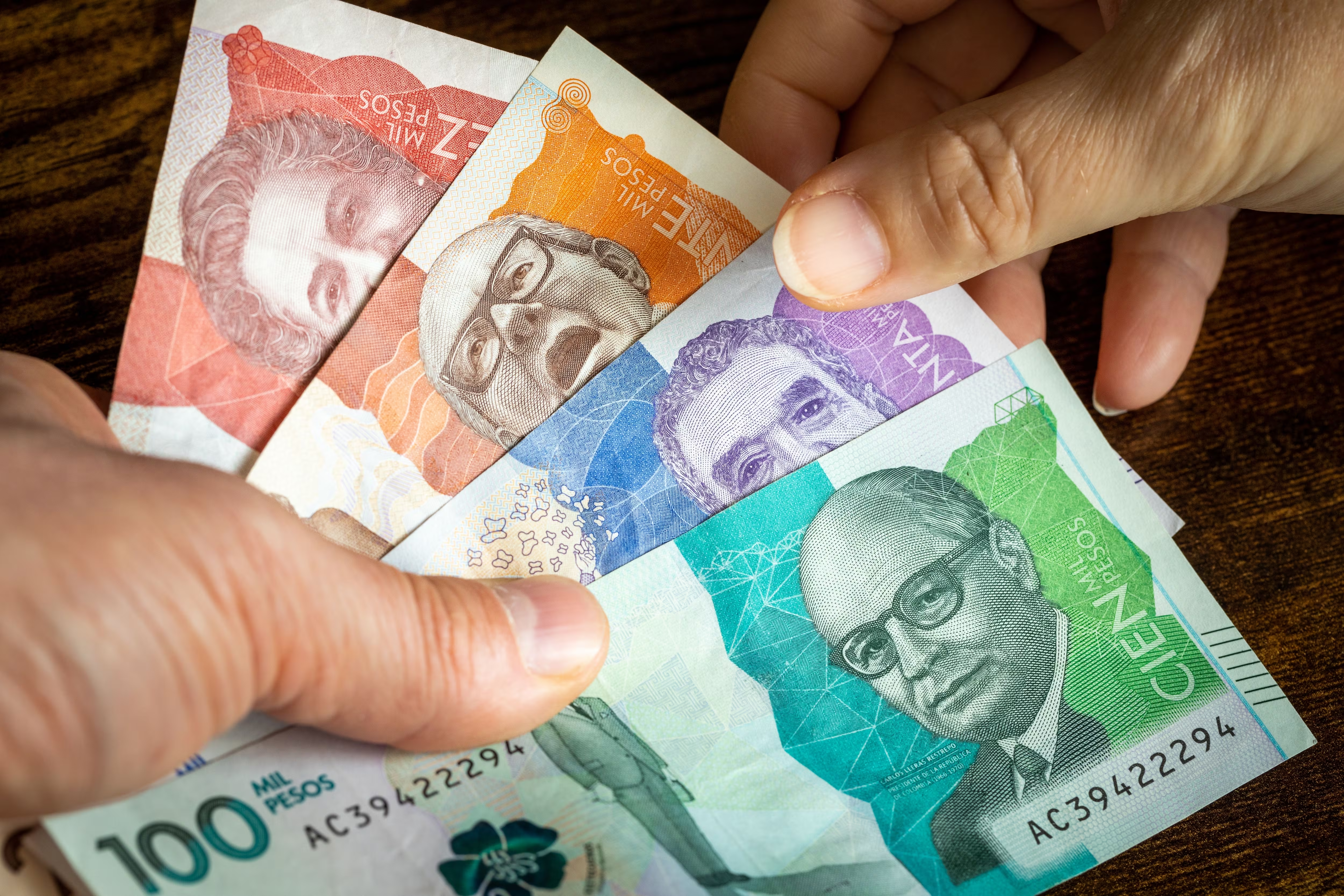 Imagen noticia Prima de mitad de año ¿Cómo recibir y calcular su pago?