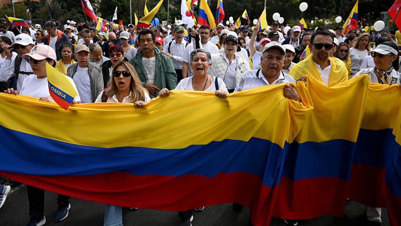 Imagen noticia Comisión de la Verdad presentó informe de violencia en el país ¿De qué se trata?