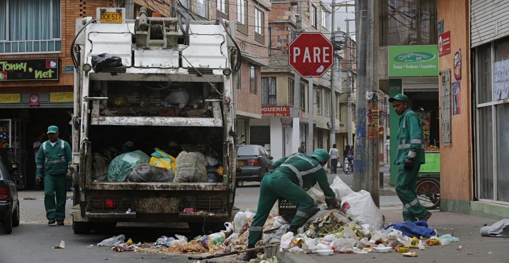 Imagen noticia Alcalde Carlos Galán anunció medidas para afrontar crisis de basuras en Bogotá