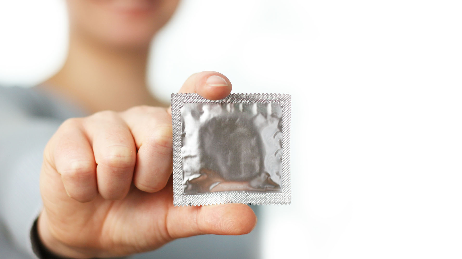 Imagen noticia Así puede reconocer los condones falsificados antes de comprarlos