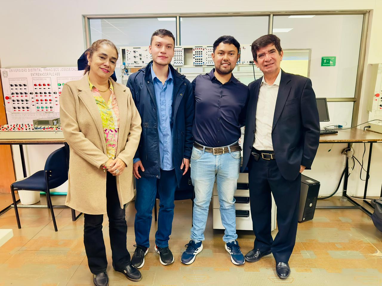 Imagen noticia Estudiantes de la Facultad de Ingeniería ganan el Concurso ‘Fabio Chaparro’