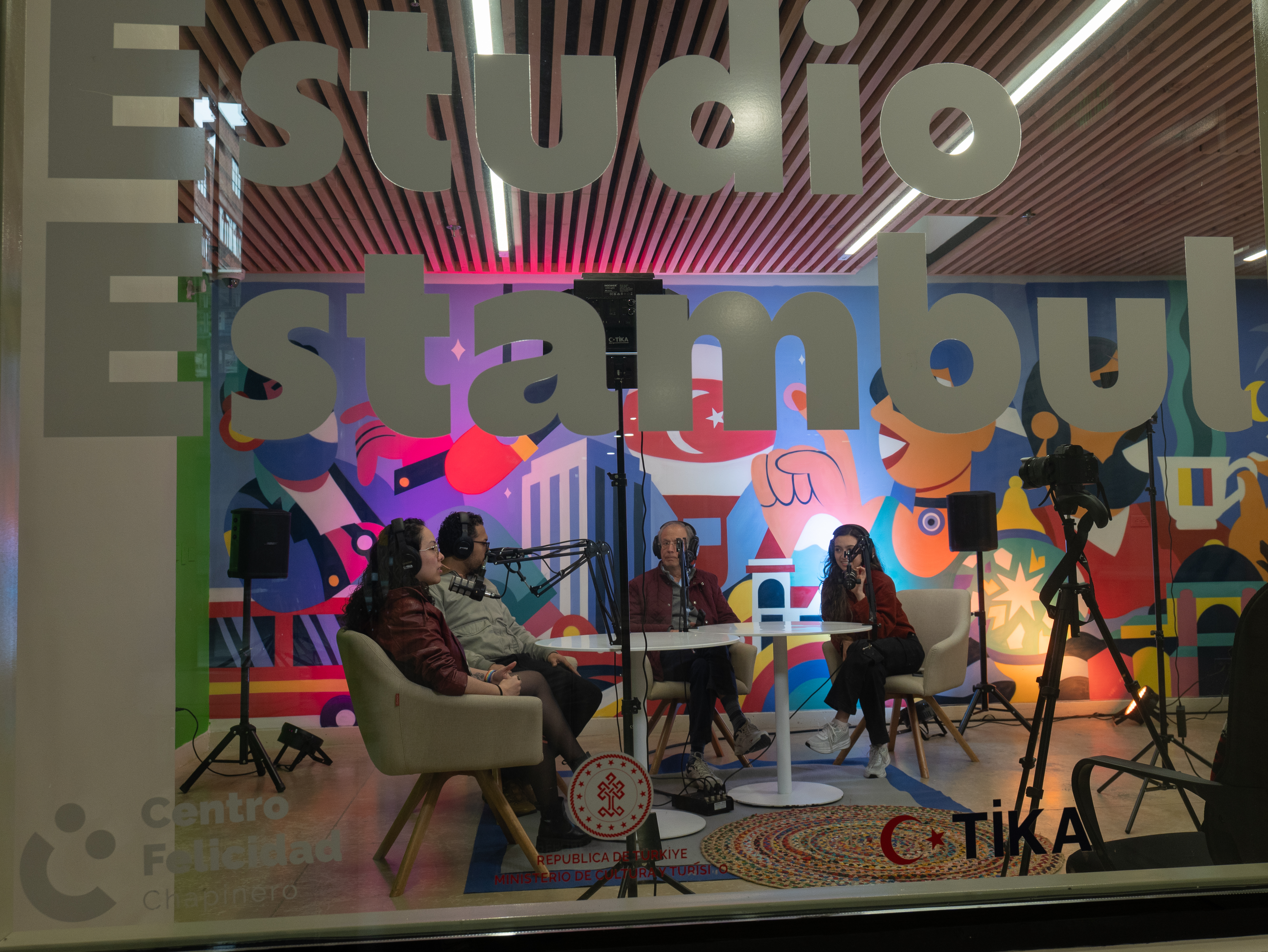 Imagen noticia Estudio Estambul: El nuevo laboratorio digital que democratiza el arte en Bogotá