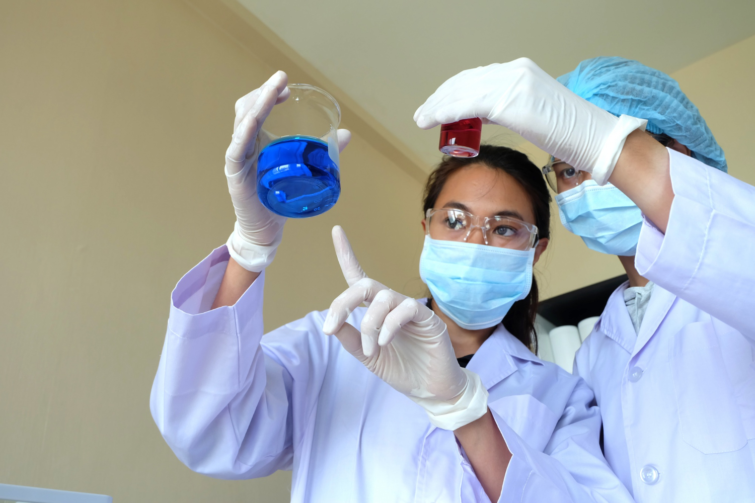 Imagen noticia Participe en las convocatorias para becas y premios de ciencias y solidaridad