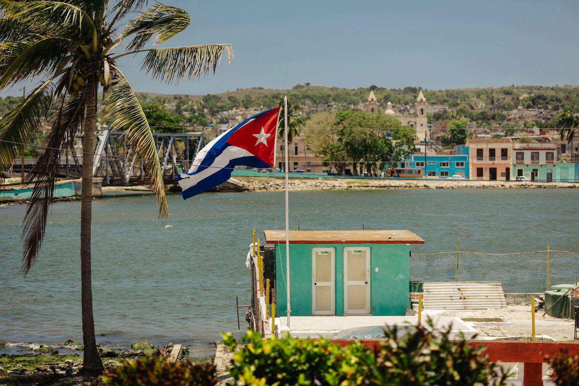 Imagen noticia Mario Cartaya revive su niñez cubana tras 56 años de exilio en su obra ‘La Bóveda’