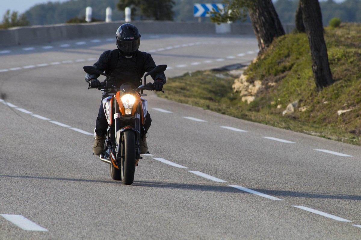 Imagen noticia Claves para una conducción segura en moto