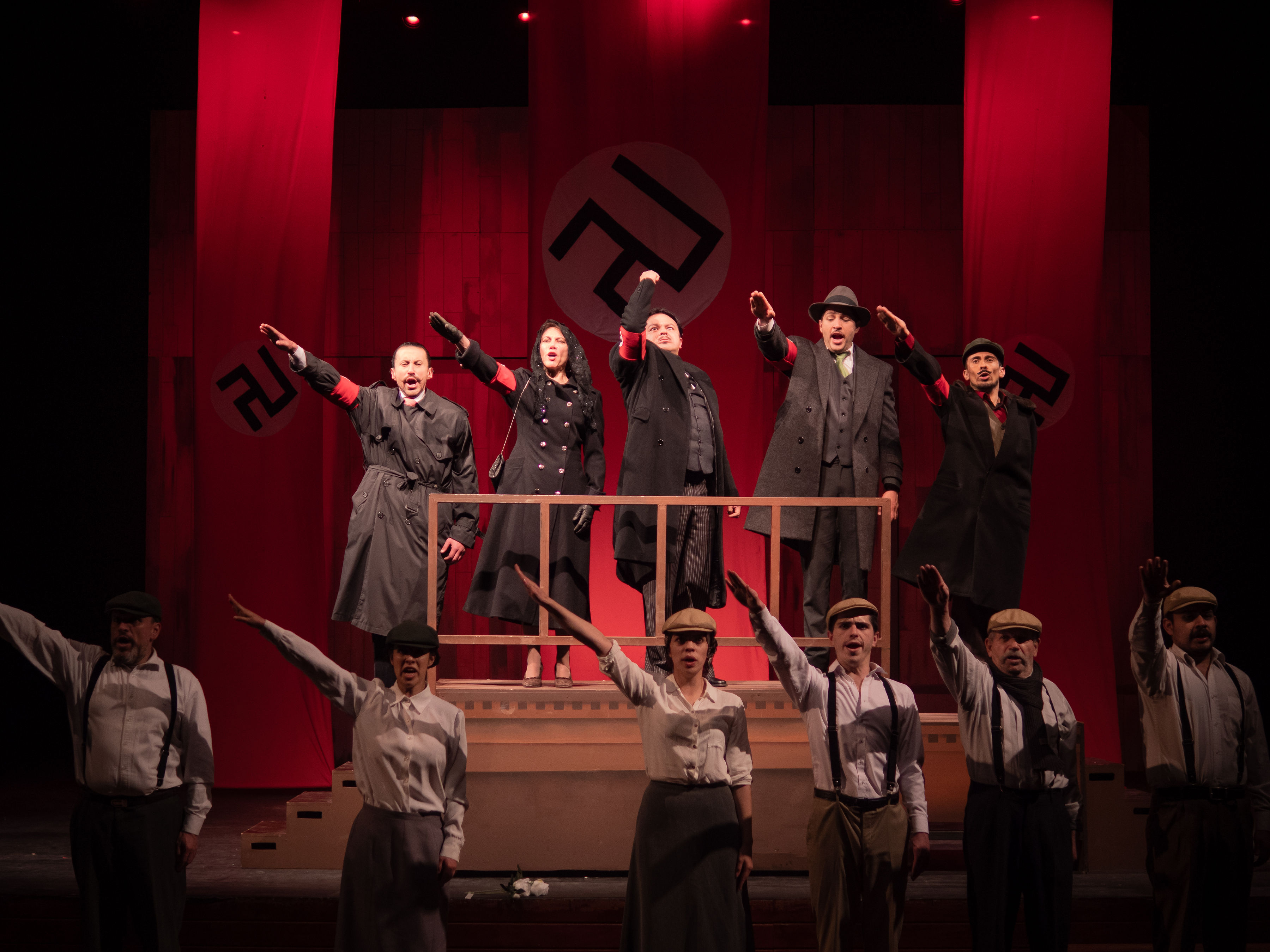 Imagen noticia ¿Existen los “Hitlers” del siglo XXI? La sátira de ‘Arturo Ui’ llega a las tablas