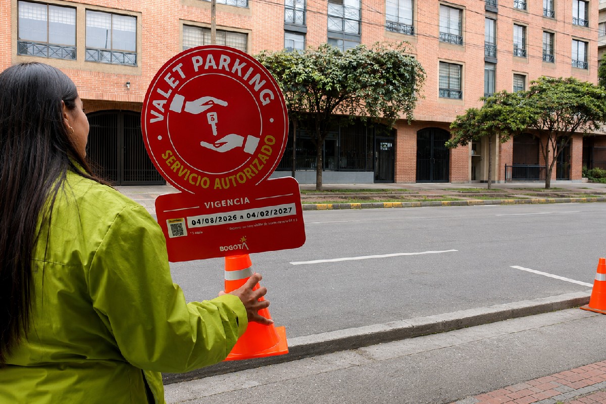 Imagen noticia Alcaldía reveló nuevo sello de autorización para valet parkings de Bogotá
