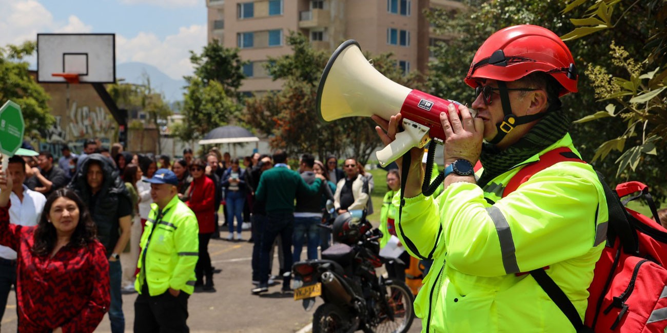 Imagen noticia Bogotá se prepara para el Simulacro Distrital 2026 ¿Cómo participar?
