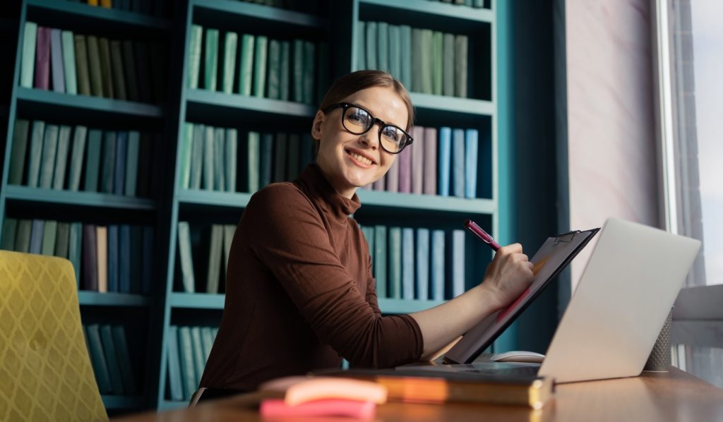 Imagen noticia Bogotá abre becas para estudios doctorales en 2027
