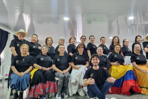 Foto: Danzando Colombia en Paz-os Mayores